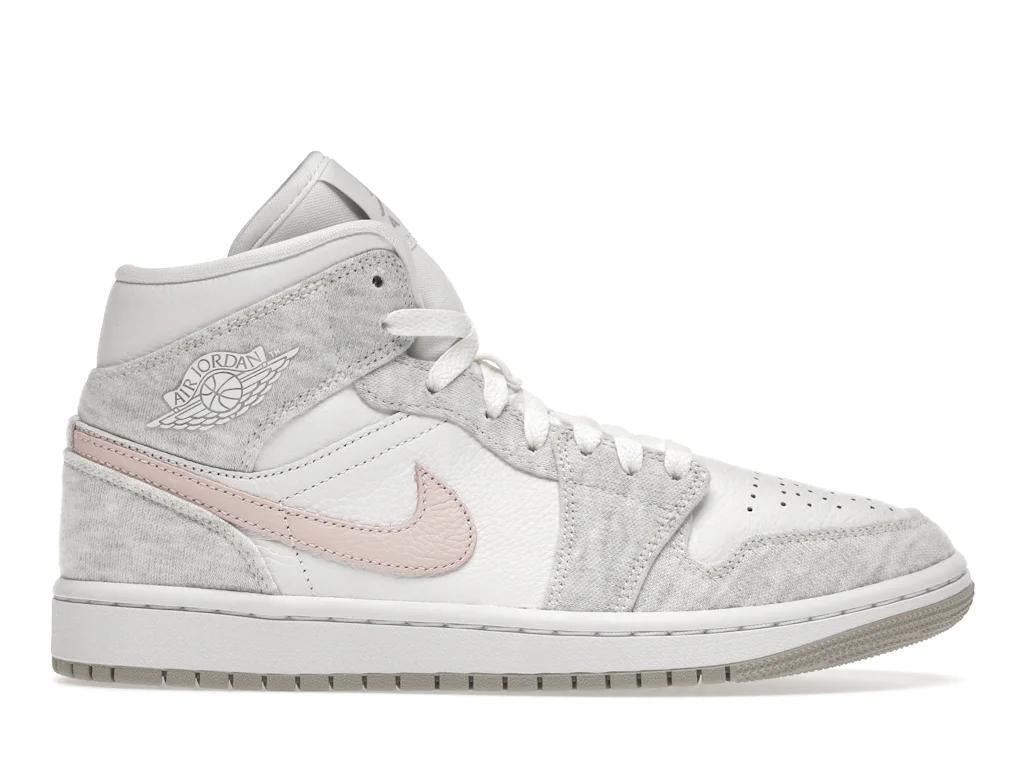 Jordan 1 Mid SE
Light Iron Ore (Women's)