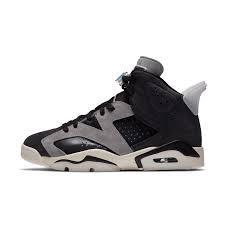 Jordan 6 Tech Chrome (W)
