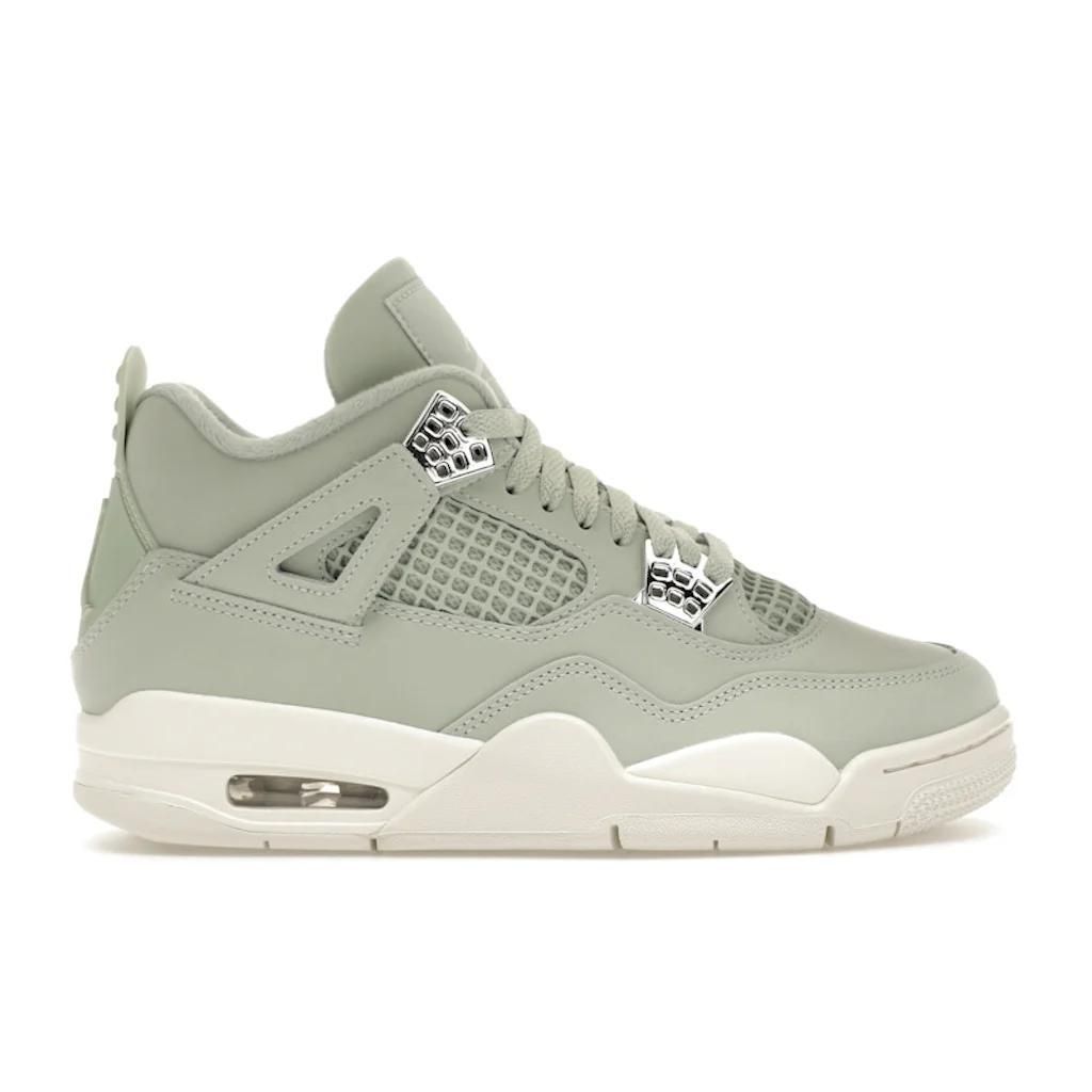 Jordan 4 Retro
Seafoam (Women's)