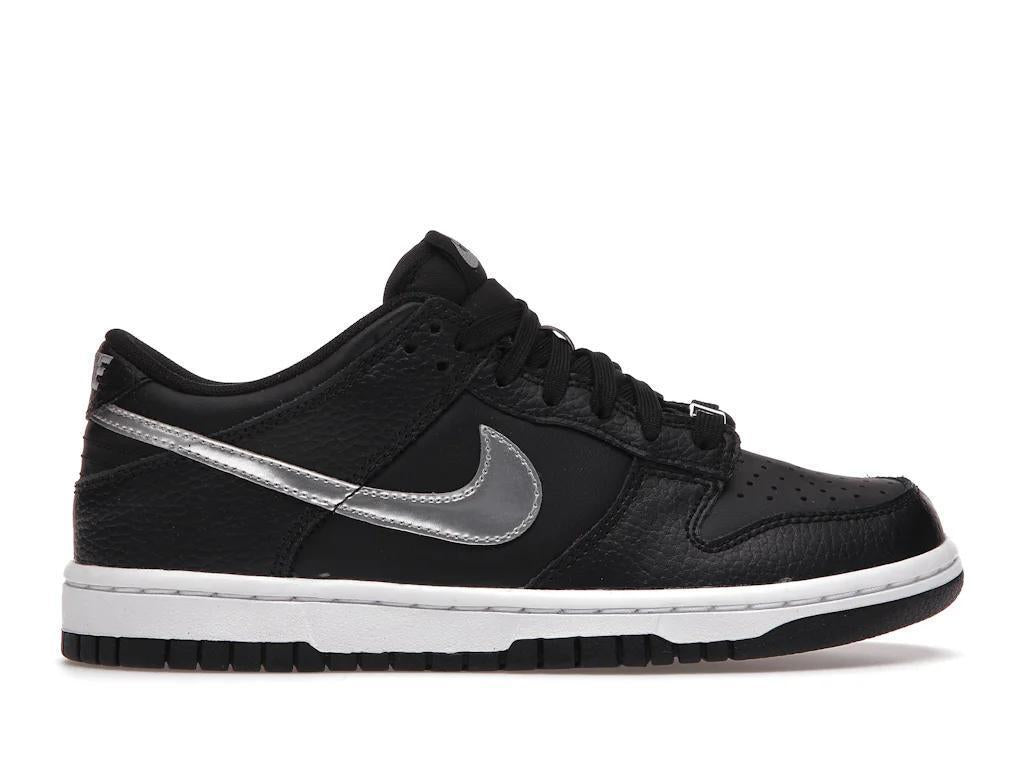 Nike Dunk Low
NBA 75th Anniversary Spurs