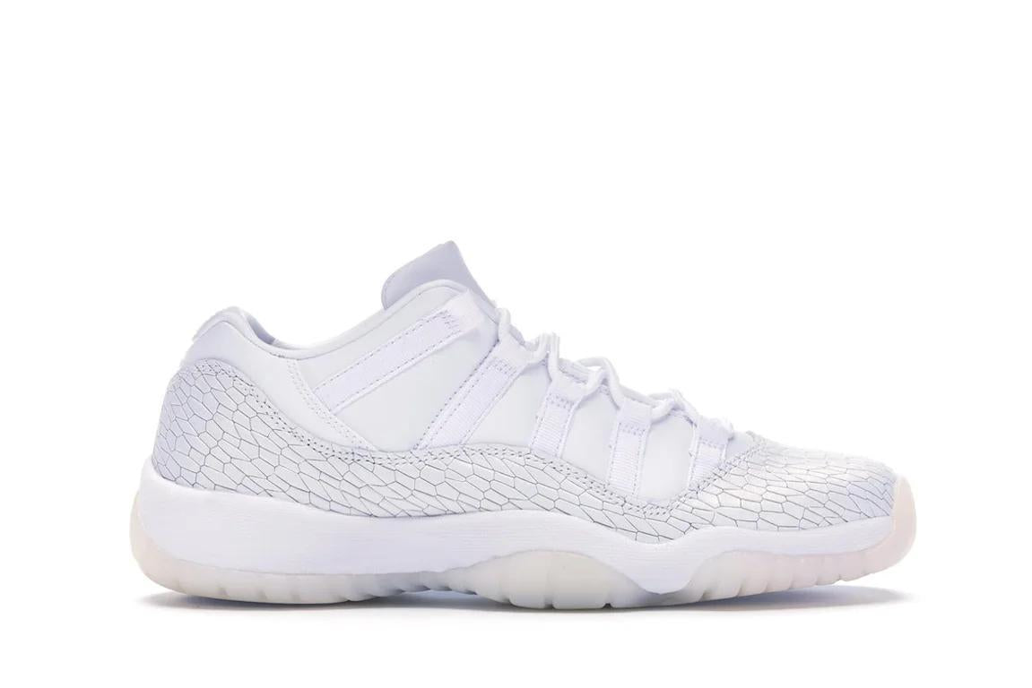 Jordan 11 Retro Low
Heiress Pure Platinum