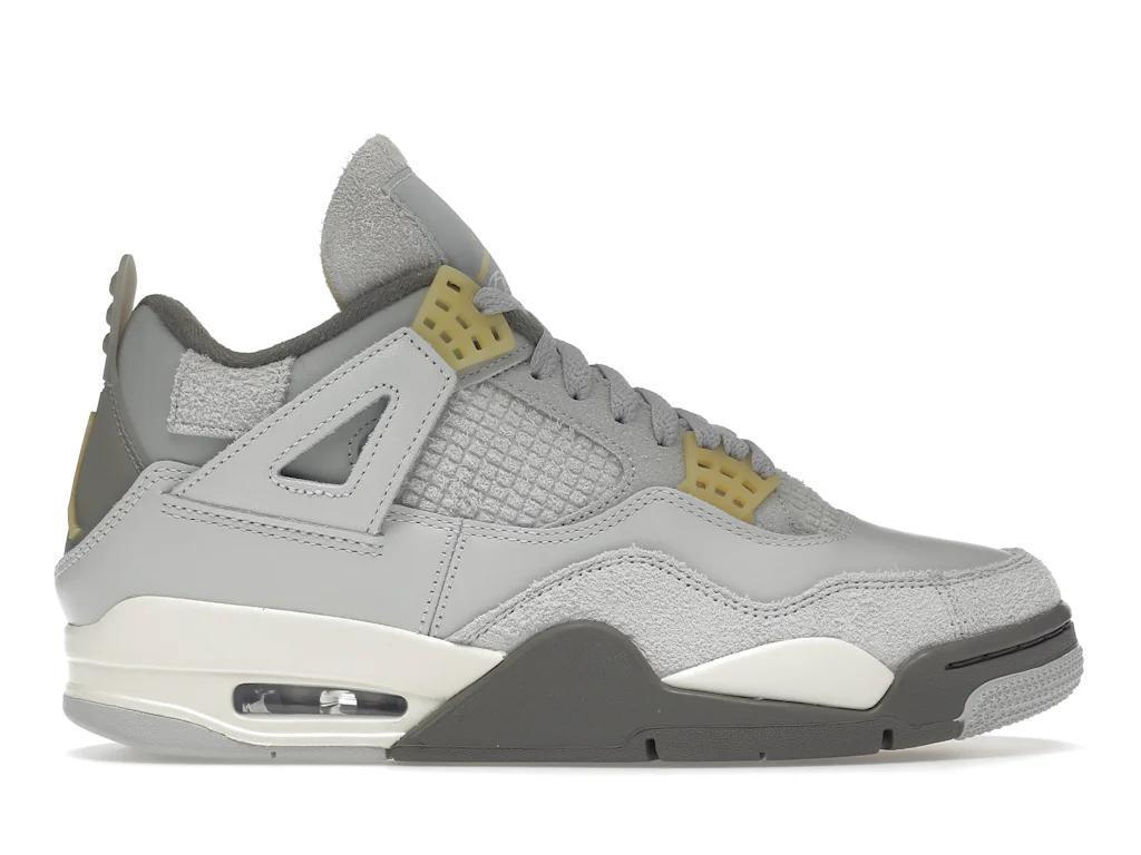 Jordan 4 Retro SE
Craft Photon Dust