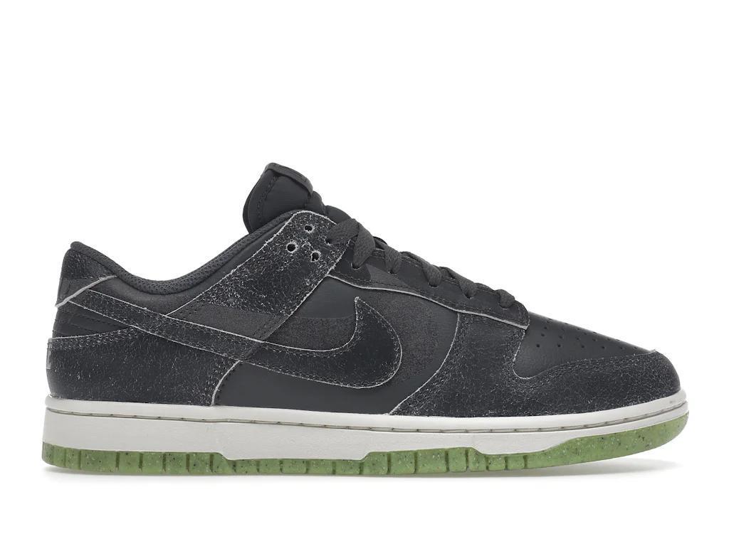 Nike Dunk Low Retro PRM
Halloween (2022)