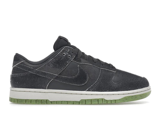 Nike Dunk Low Retro PRM
Halloween (2022)