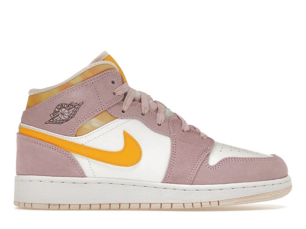 Jordan 1 Mid SE
Arctic Pink