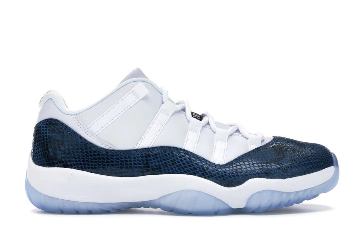 Jordan 11 Retro Low
Snake Navy (2019)