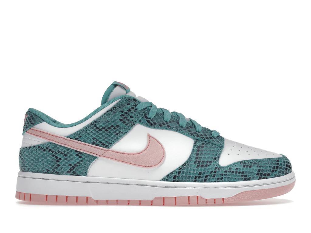 Nike Dunk Low
Snakeskin Washed Teal Bleached Coral