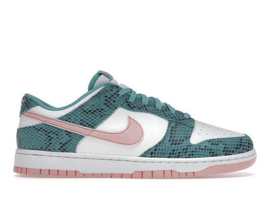 Nike Dunk Low
Snakeskin Washed Teal Bleached Coral